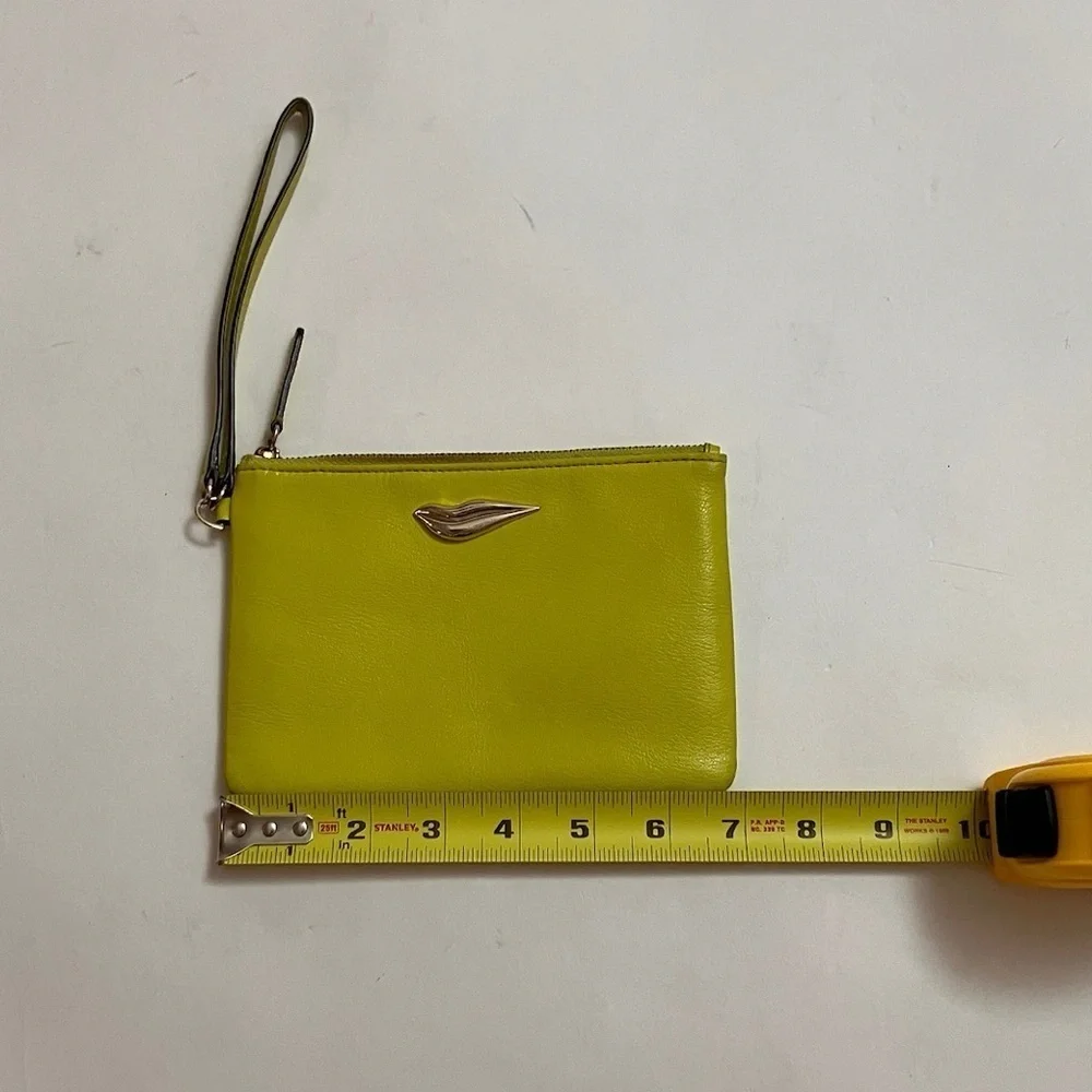 DVF “Lips” small wristlet
